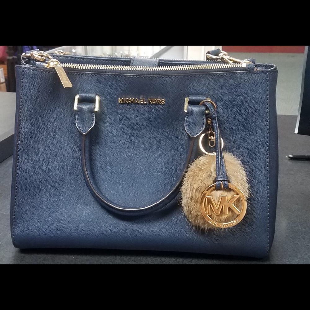 ❌🚫SOLD🚫❌Navy Blue Michael Kors purse
